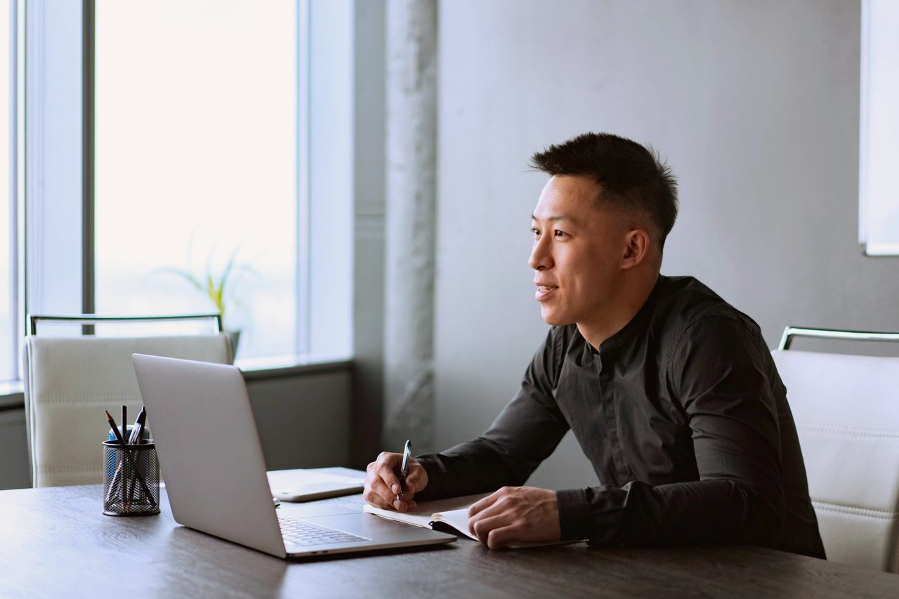 Choosing the right AI website builder for your case